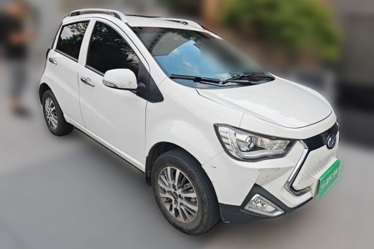 Used JAC Group iEV6E 2019 Sports Edition iEV6E Deluxe Smart Version with Premium Features Front Right 45 Deg