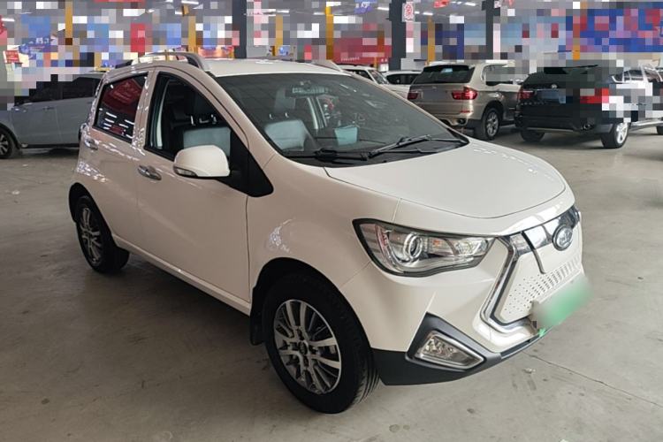 Used JAC Group iEV6E 2019 Sports Edition iEV6E Deluxe Smart Version with Premium Features Front Right 45 Deg