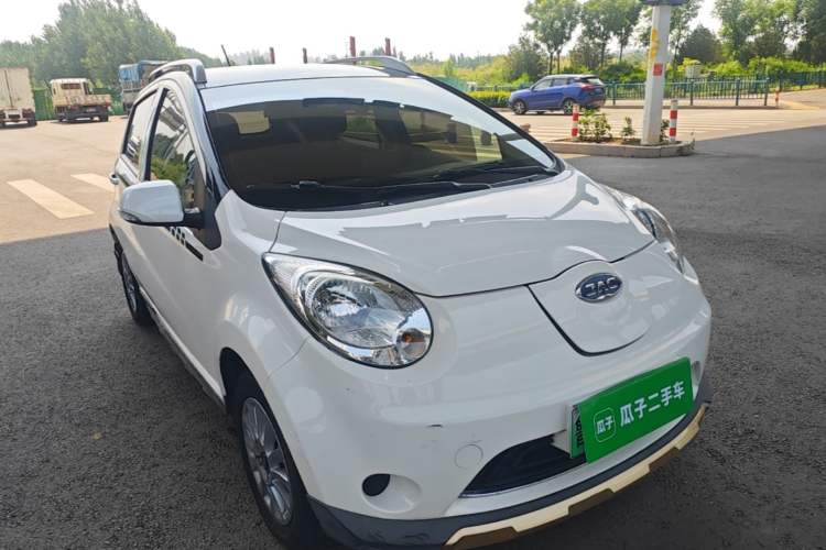 Used JAC Group iEV6E 2019 Youth Edition iEV6E Luxury Model Front Right 45 Deg