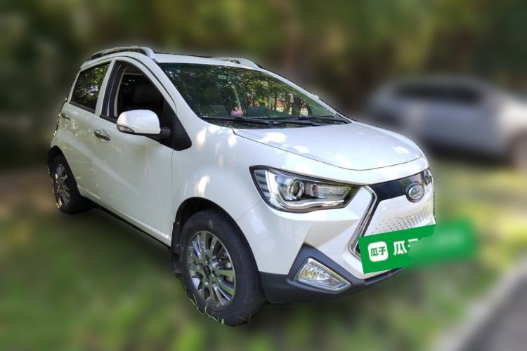 Used JAC Group iEV6E 2019 Sports Edition iEV6E Deluxe Smart Version with Premium Features Front Right 45 Deg