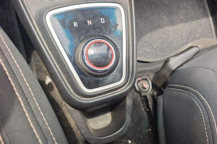 Used JAC Group iEV6E 2019 Upgraded iEV6E Luxury Deluxe Edition Gear Lever