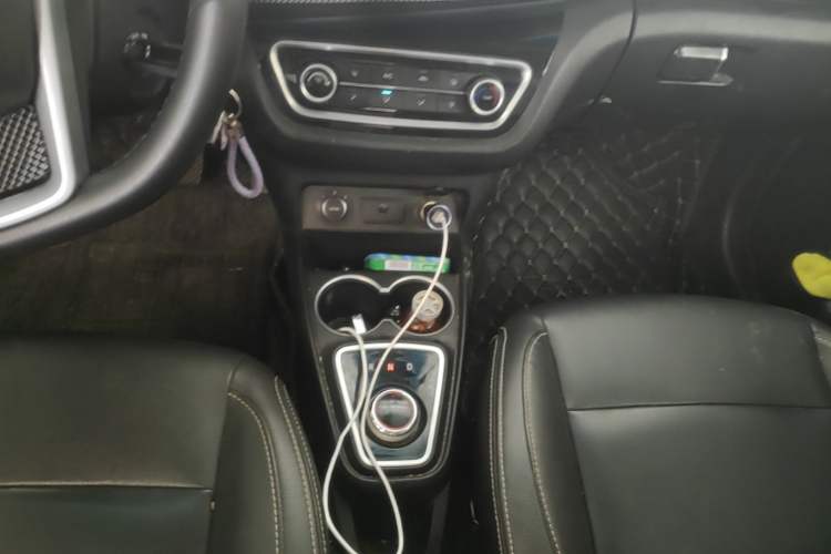 Used JAC Group iEV6E 2019 Sports Edition iEV6E Deluxe Smart Version with Premium Features Gear Lever