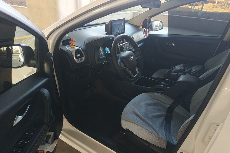 Used JAC Group iEV6E 2019 Upgraded iEV6E Luxury Model Interior 3