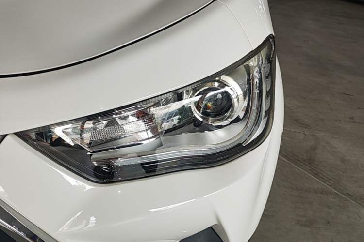 Used JAC Group iEV6E 2019 Sports Edition iEV6E Deluxe Smart Version with Premium Features Left Front Headlight