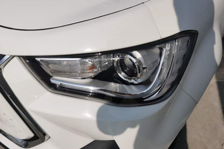 Used JAC Group iEV6E 2019 Youth Edition iEV6E Smart Model Left Front Headlight