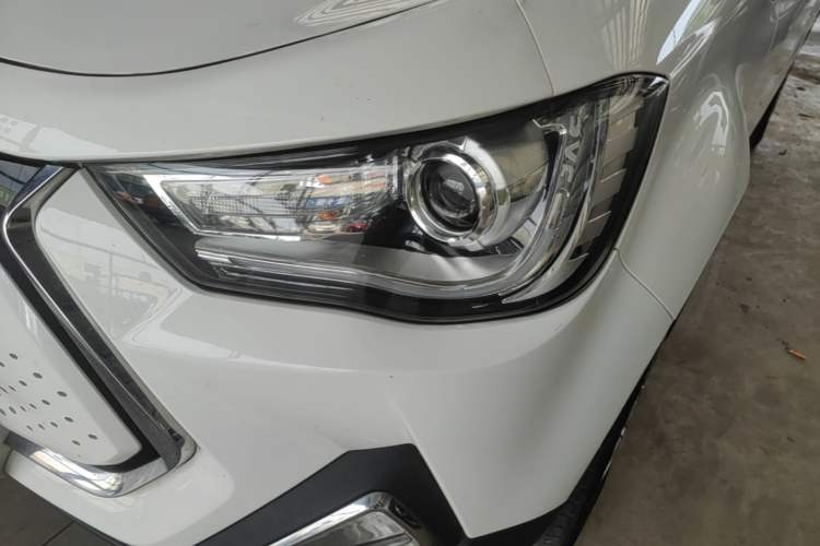 Used JAC Group iEV6E 2019 Sports Edition iEV6E Deluxe Smart Version with Premium Features Left Front Headlight