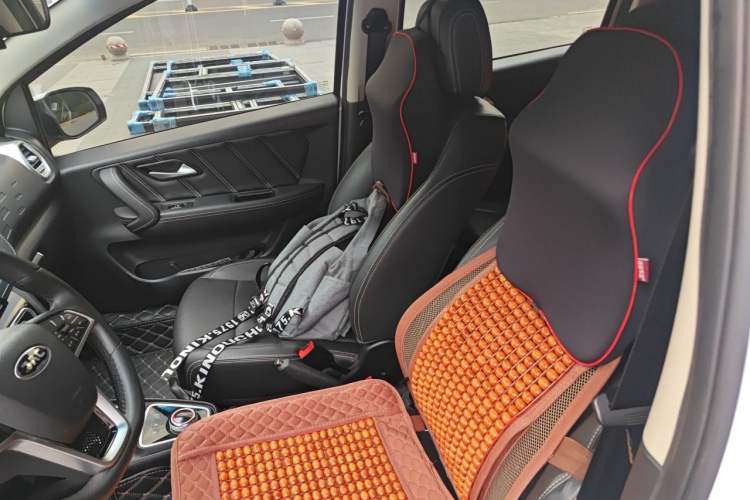 Used JAC Group iEV6E 2019 Sports Edition iEV6E Deluxe Smart Version with Premium Features Left Front Seat