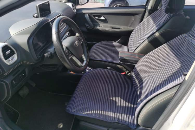 Used JAC Group iEV6E 2019 Youth Edition iEV6E Smart Model Left Front Seat
