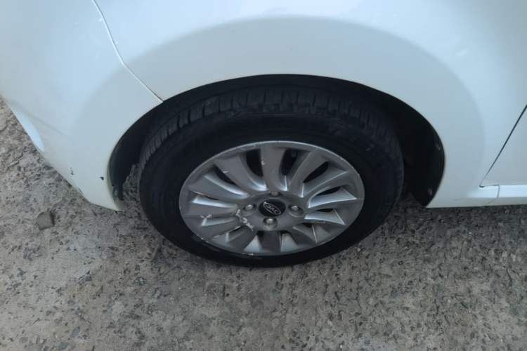 Used JAC Group iEV6E 2019 Upgraded iEV6E Luxury Model Left Front Wheel Hub