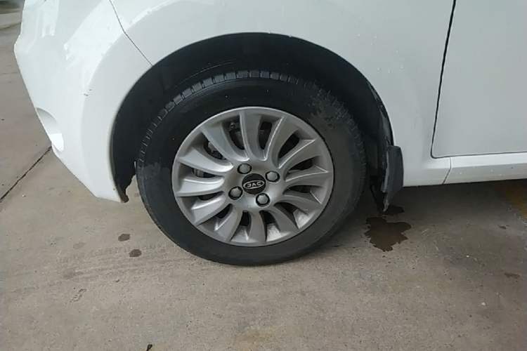 Used JAC Group iEV6E 2019 Upgraded Model iEV6E Luxury Smart Version Left Front Wheel Hub