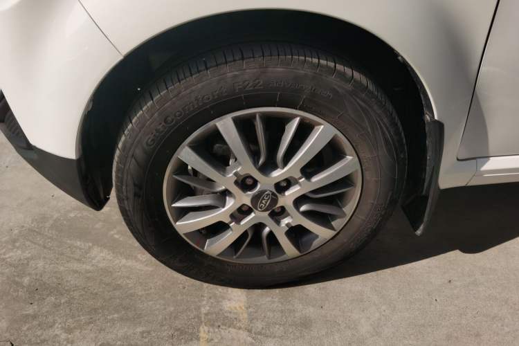 Used JAC Group iEV6E 2019 Youth Edition iEV6E Smart Model Left Front Wheel Hub