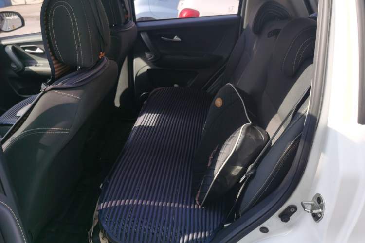 Used JAC Group iEV6E 2019 Youth Edition iEV6E Smart Model Left Rear Seat