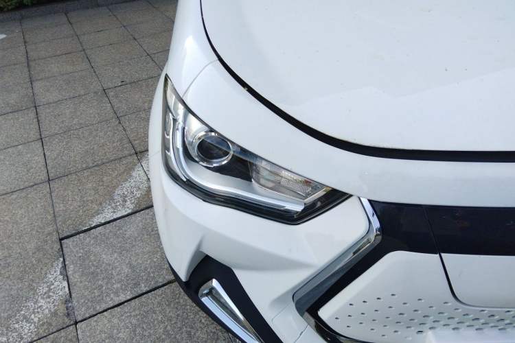 Used JAC Group iEV6E 2019 Sports Edition iEV6E Deluxe Smart Version with Premium Features Right Front Headlight