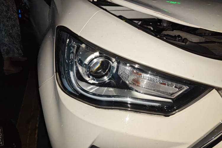 Used JAC Group iEV6E 2019 Sports Edition iEV6E Deluxe Smart Version with Premium Features Right Front Headlight