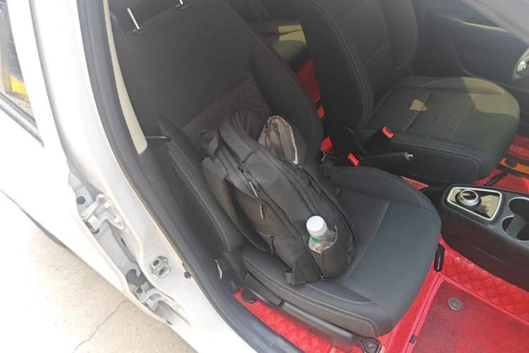Used JAC Group iEV6E 2019 Upgraded iEV6E Luxury Model Right Front Seat