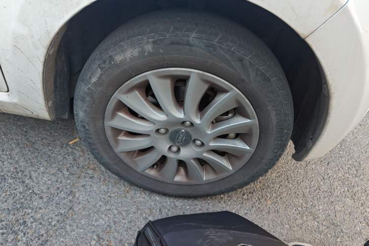 Used JAC Group iEV6E 2019 Upgraded iEV6E Luxury Deluxe Edition Right Front Wheel Hub