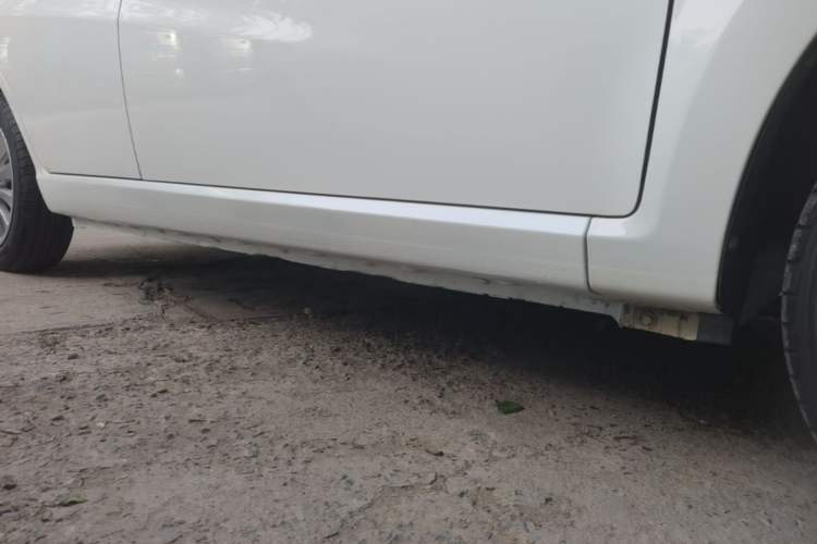 Used JAC Group iEV6E 2019 Upgraded iEV6E Luxury Model Right Side Sill