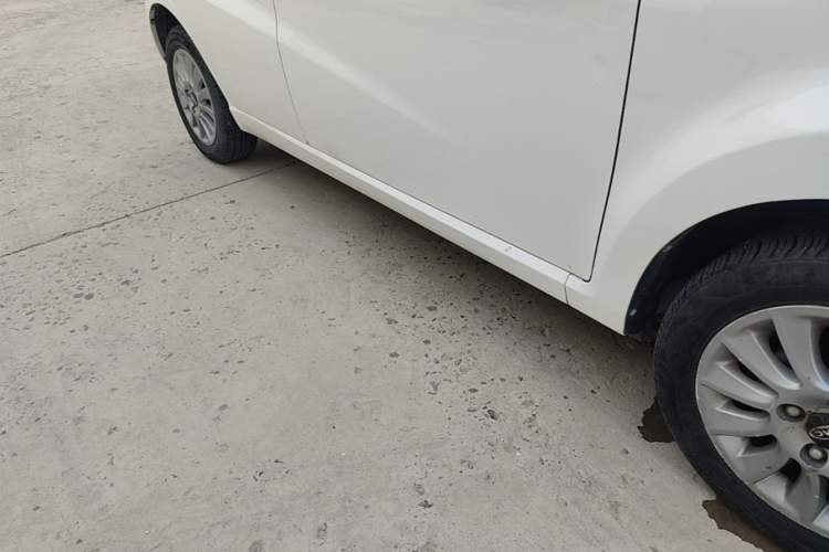 Used JAC Group iEV6E 2019 Upgraded iEV6E Luxury Smart Edition Deluxe Package Right Side Sill