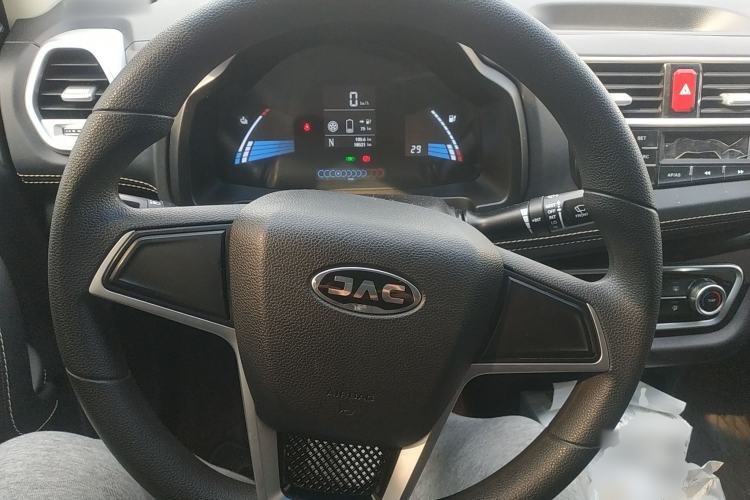 Used JAC Group iEV6E 2019 Upgraded iEV6E Luxury Model Steering Wheel
