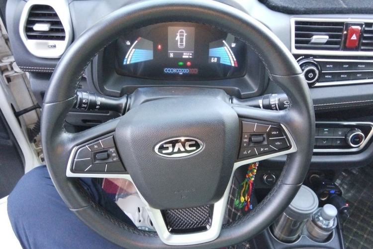 Used JAC Group iEV6E 2019 Sports Edition iEV6E Deluxe Smart Version with Premium Features Steering Wheel