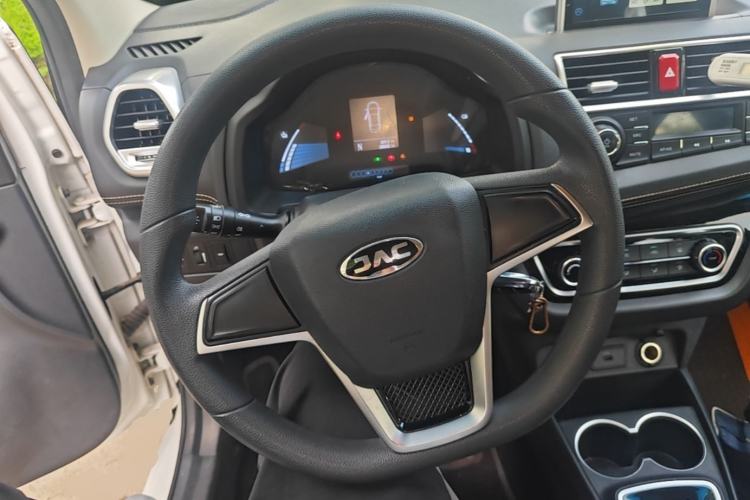 Used JAC Group iEV6E 2019 Youth Edition iEV6E Luxury Model Steering Wheel