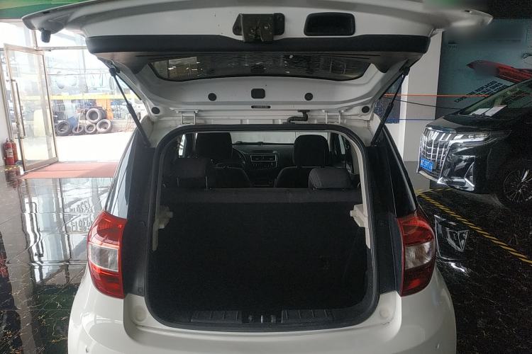 Used JAC Group iEV6E 2019 Upgraded iEV6E Luxury Model Trunk