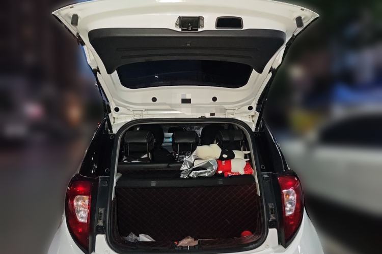 Used JAC Group iEV6E 2019 Sport Edition iEV6E Deluxe Smart Version Trunk