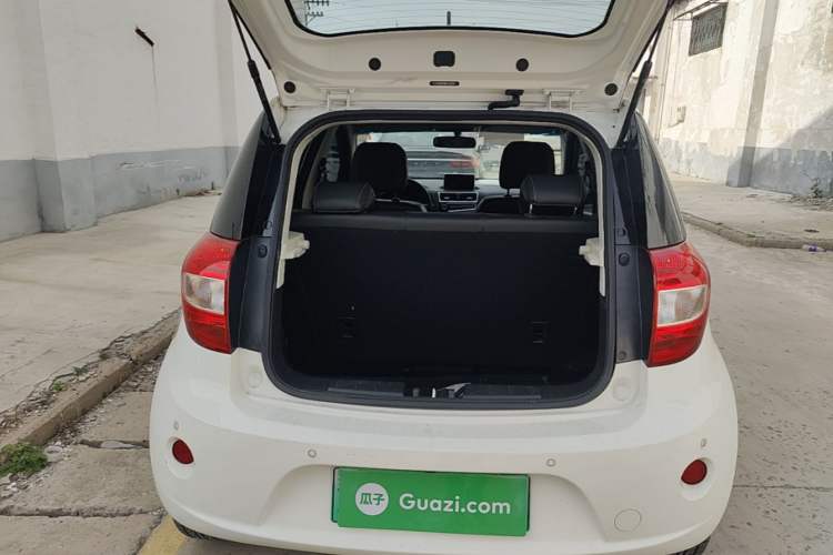 Used JAC Group iEV6E 2019 Upgraded iEV6E Luxury Smart Edition Deluxe Package Trunk