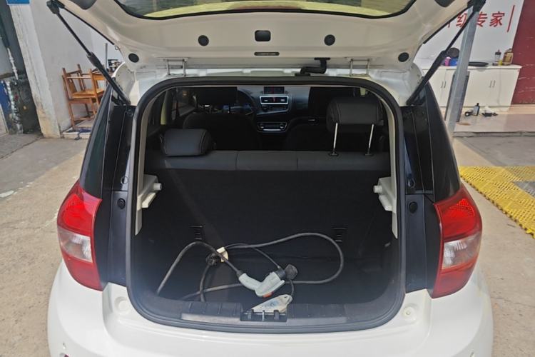 Used JAC Group iEV6E 2019 Upgraded iEV6E Luxury Model Trunk