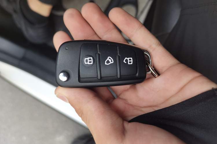 Used JAC Group iEV6E 2019 Sport Edition iEV6E Deluxe Smart Version Vehicle Key