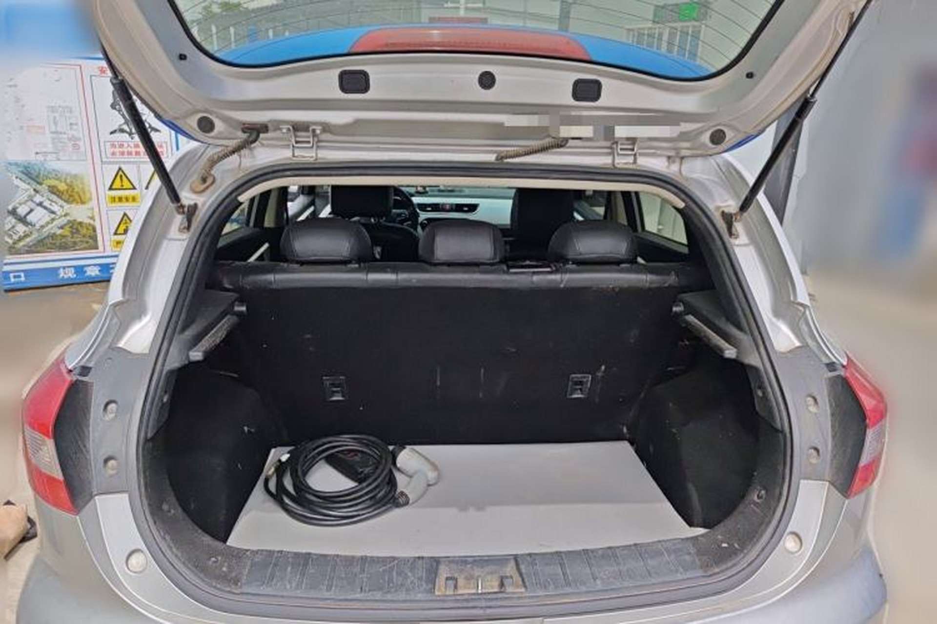 Used JAC Group iEV6S 2016 Smart Edition Trunk