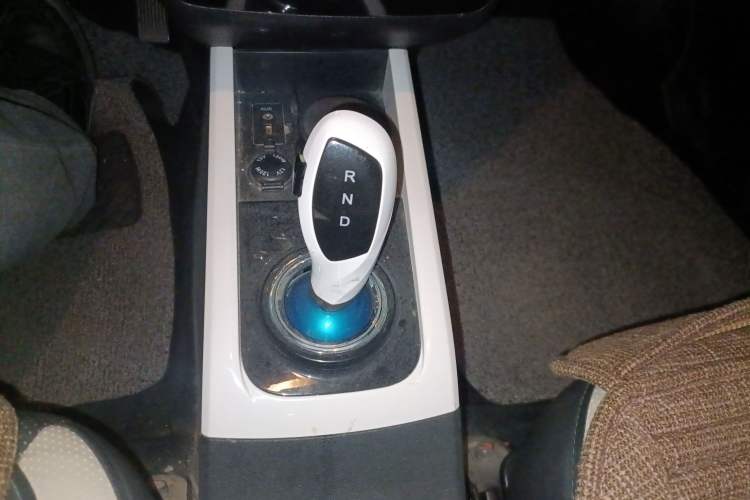 Used JAC Group iEV6S 2016 Smart Edition Gear Lever