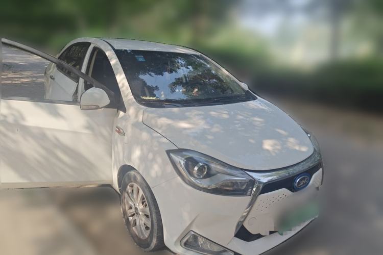Used JAC Group iEV7 2017 iEV7 Front Right 45 Deg
