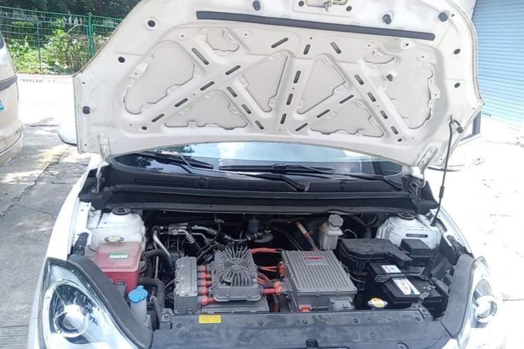 Used JAC Group iEV7 2019 iEV7L Luxury Smart Model Engine Bay