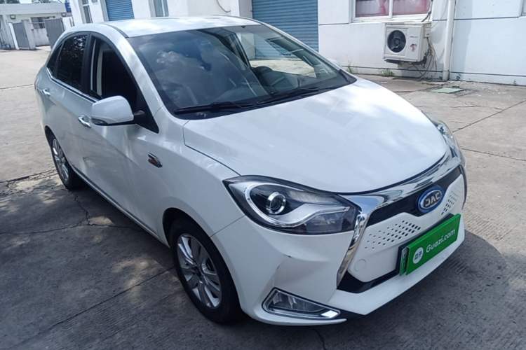 Used JAC Group iEV7 2019 iEV7L Luxury Smart Model Front Right 45 Deg