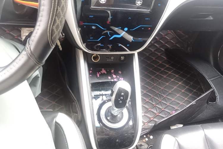 Used JAC Group iEV7 2019 iEV7L Luxury Smart Model Gear Lever