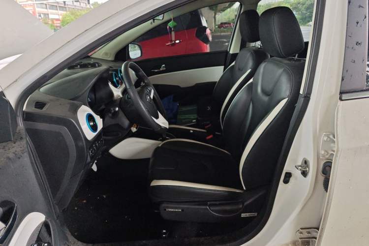 Used JAC Group iEV7 2019 iEV7L Luxury Smart Model Left Front Seat