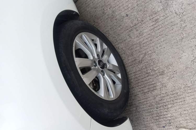 Used JAC Group iEV7 2019 iEV7L Luxury Smart Model Left Front Wheel Hub