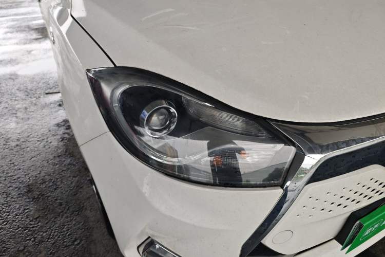 Used JAC Group iEV7 2019 iEV7L Luxury Smart Model Right Front Headlight