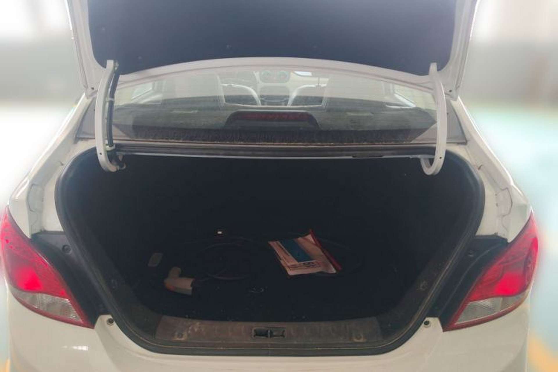 Used JAC Group iEV7 2019 iEV7L Luxury Smart Model Trunk