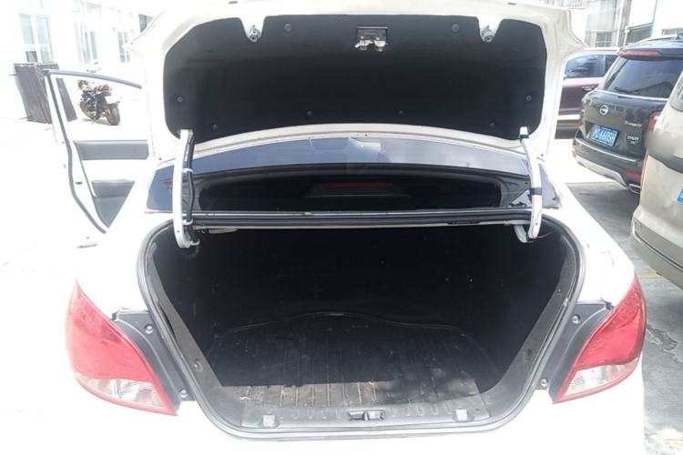 Used JAC Group iEV7 2019 iEV7L Luxury Smart Model Trunk