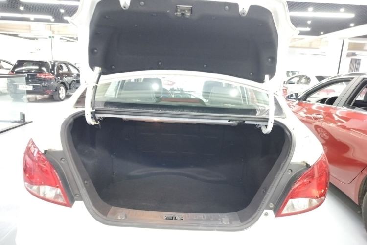 Used JAC Group iEV7 2019 iEV7L Luxury Smart Model Trunk