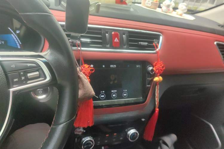 Used JAC Group iEV7S 2017 ZhiZun Model Audio And AC Panel