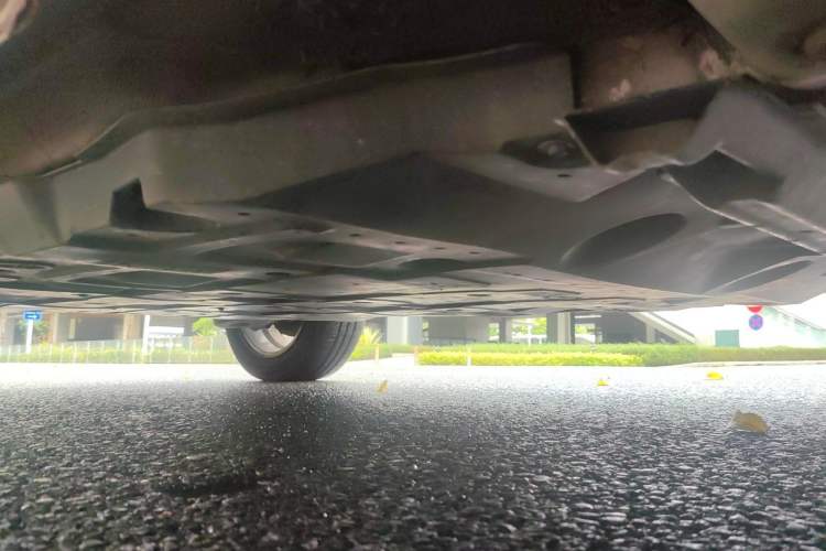 Used JAC Group iEV7S 2017 ZhiZun Model Chassis Front Right