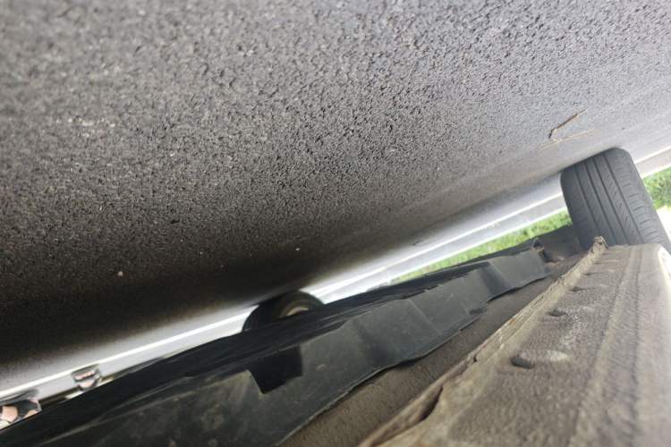 Used JAC Group iEV7S 2017 ZhiZun Model Chassis Front Right