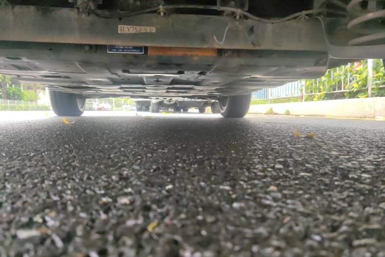 Used JAC Group iEV7S 2017 ZhiZun Model Chassis Rear