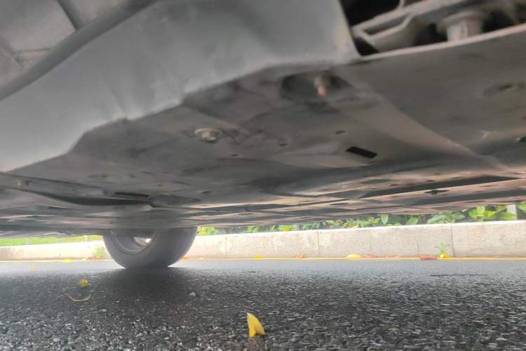 Used JAC Group iEV7S 2017 ZhiZun Model Chassis Rear Left