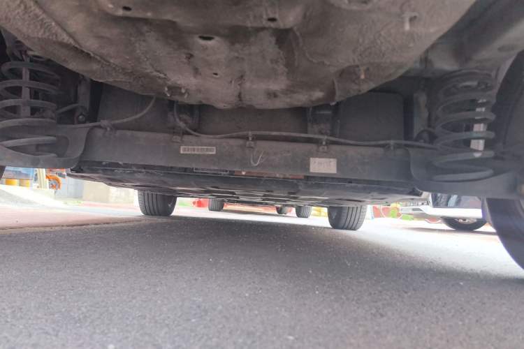 Used JAC Group iEV7S 2017 ZhiZun Model Chassis Rear