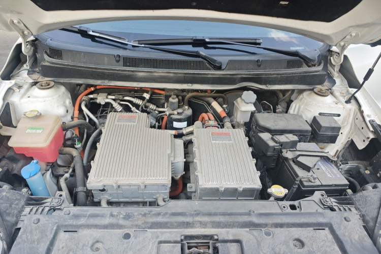 Used JAC Group iEV7S 2017 ZhiZun Model Engine Bay