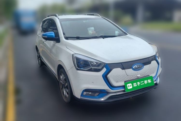 Used JAC Group iEV7S 2017 ZhiZun Model Front Right 45 Deg